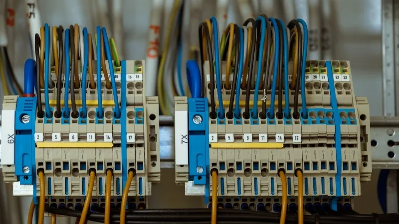 Jak zdobyć uprawnienia elektryczne G1?